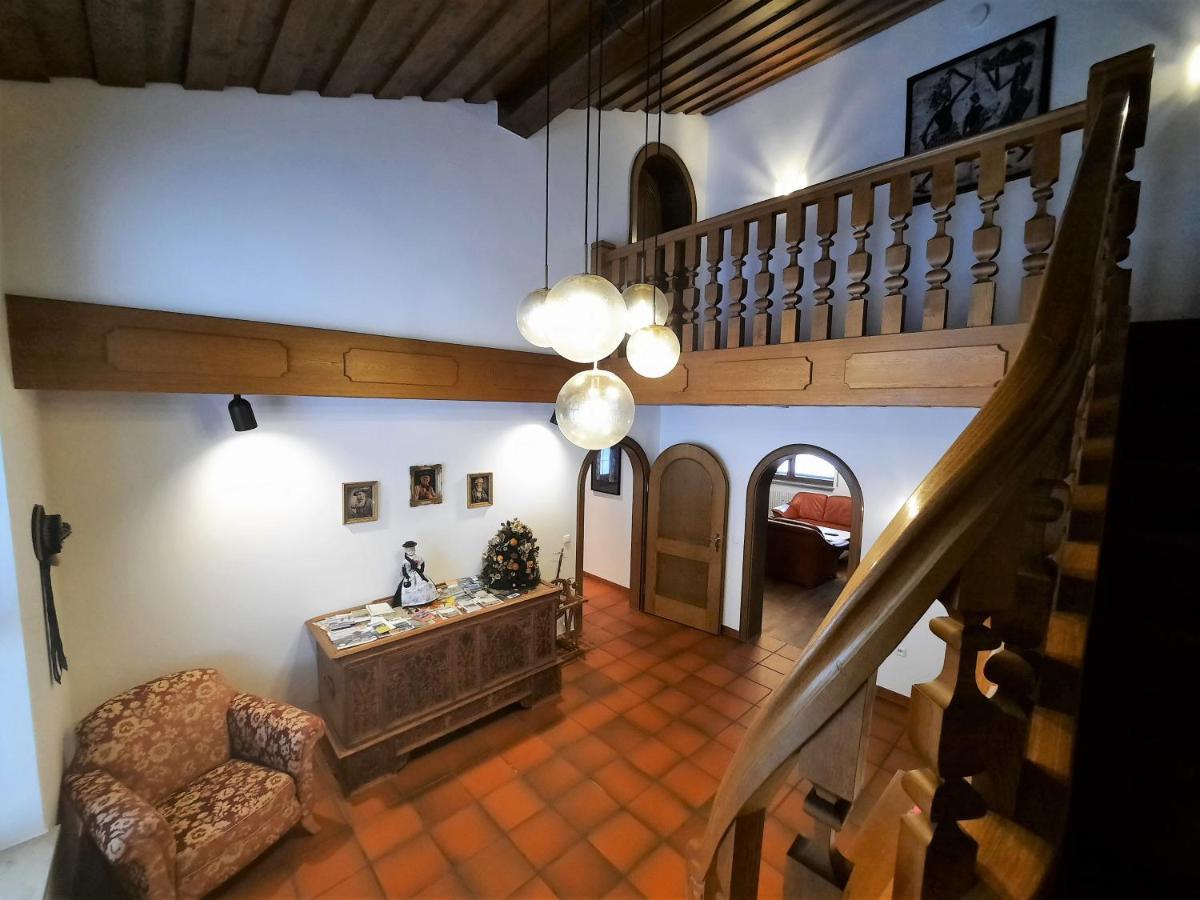 Zwischen Mozart Und Koenig Ludwig Appartement Teisendorf Buitenkant foto